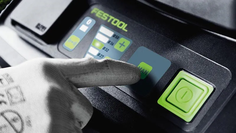 Su jutikliniu valdymu