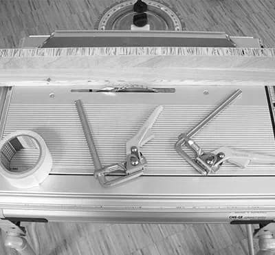 Tvirtinimas spaustuvais