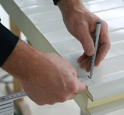 Marking the cutting edge