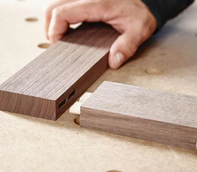 Visų keturių rėmo dalių frezavimą atlikite vienodai