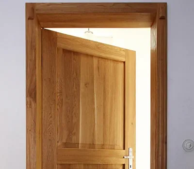 Norėdami stabiliai sujungti medinius rėmus, dirbkite su DOMINO XL