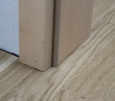 Paklokite grindų dangą