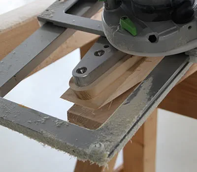 Kregždės uodegos sujungimo frezavimas