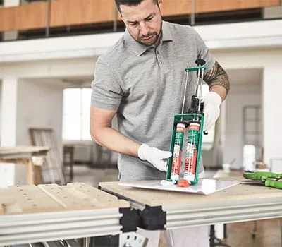 Holzergänzungsmasse wählen