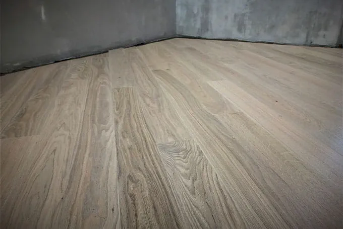 Holzdielen verlegen