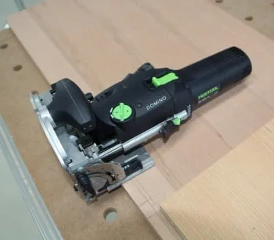 Korpuso dalių sujungimas