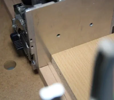 Dugno / viršaus sujungimas su vidurine dalimi