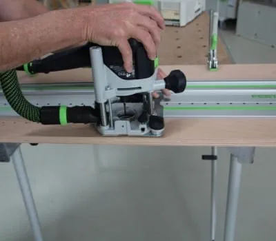 Priekinių skylių eilių gręžimas