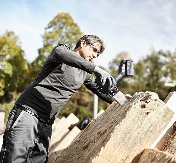 Naudojamas "Festool" izoliacijos pjūklas ISC240