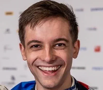 Dailidė Harry Scolding